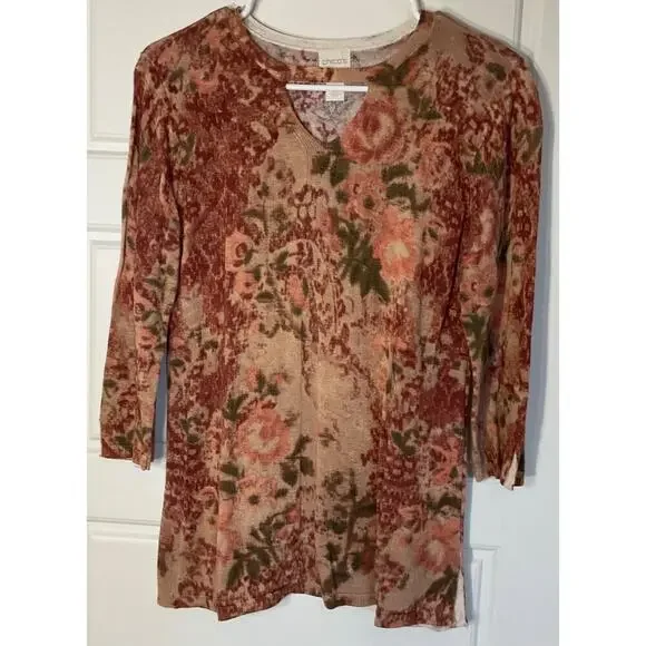Chico's Pullover 3/4 Sleeve Keyhole Neckline Muted Rose Watercolor Top 1 - Picture 1 of 7